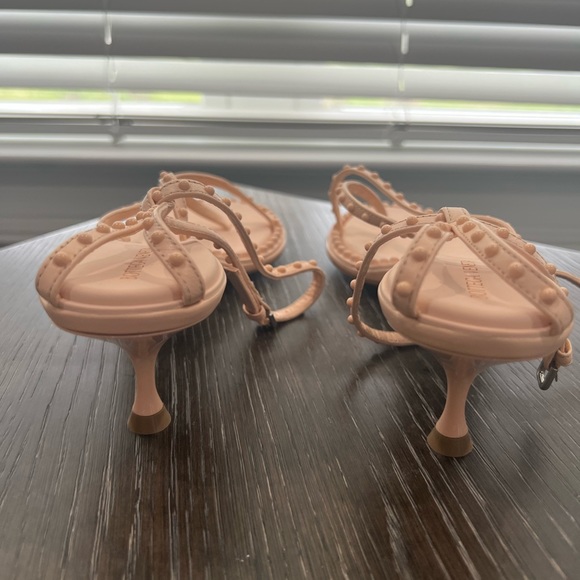 Bottega Veneta Beige Textured Sandals - Picture 8 of 8